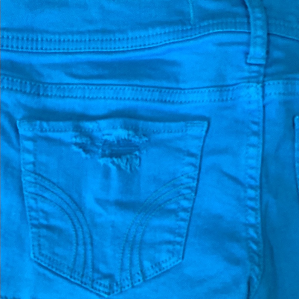 Hollister Women's Bright Blue Denim Micro distressed Shorts NWOT - Picture 8 of 10